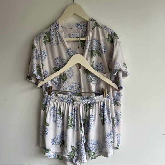 Piyama Hydrangea Blue Pajama Set Floral Lounge Sleepwear Resort Style Size M - Picture 3 of 16